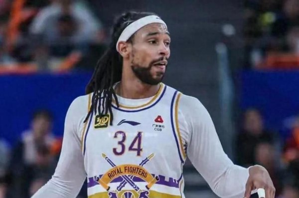 大牛时代配资 广东男篮180万美元报价萨林杰，辽宁签下姜宇星，多队争抢王俊杰